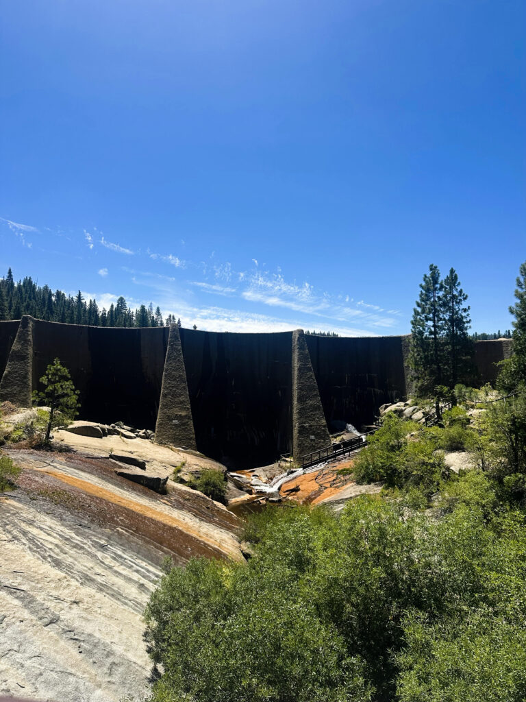 hume lake dam