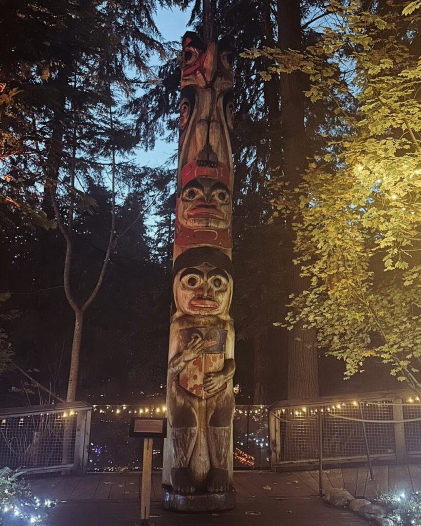 Totem Capilano Suspension Bridge Park
