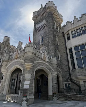casa loma front
