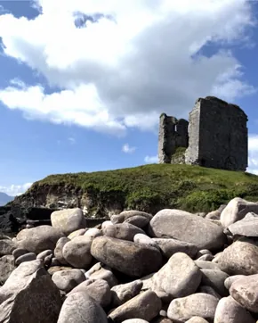 ireland castle along the beach