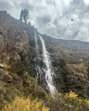 arin waterfall peru