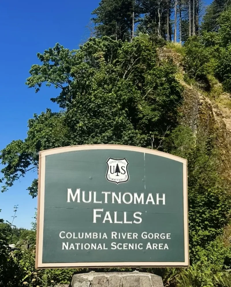 multnomah falls sign